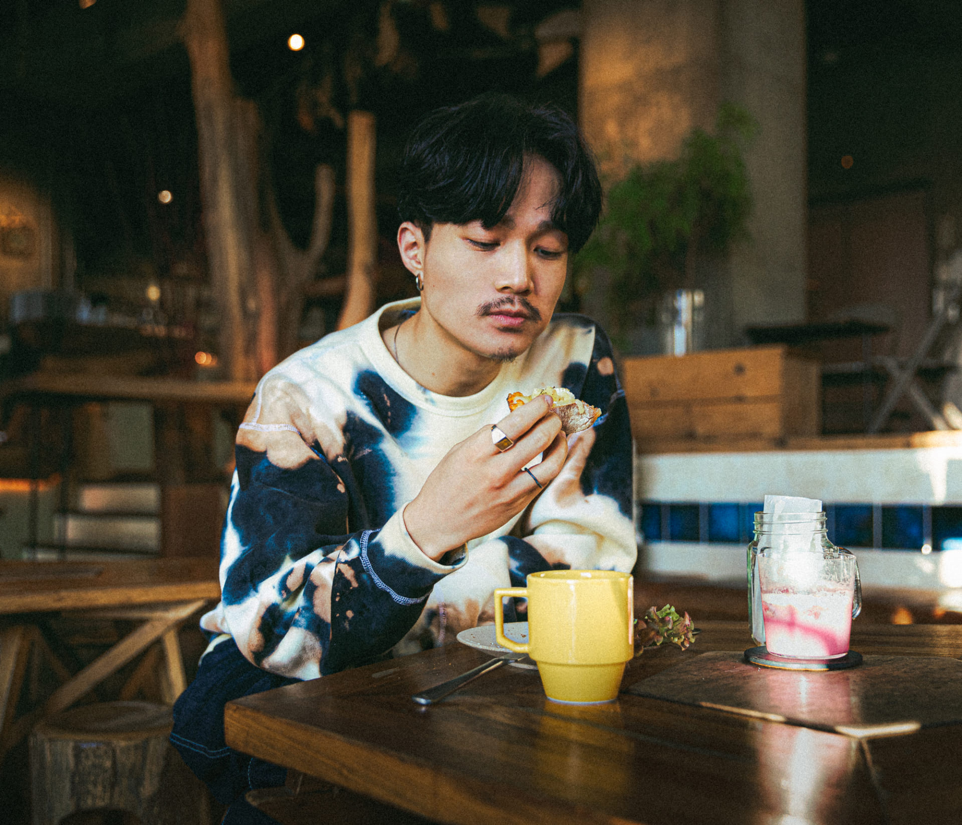 Shin Sakiuraが4thアルバム『Inner Division』をにリリース