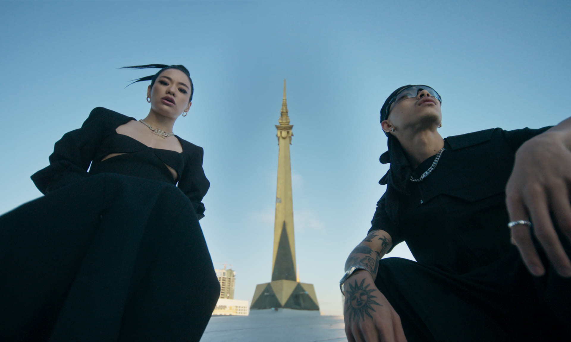 Awichとカンボジアの国民的ラッパーVannDaがタッグを組み シングル“6